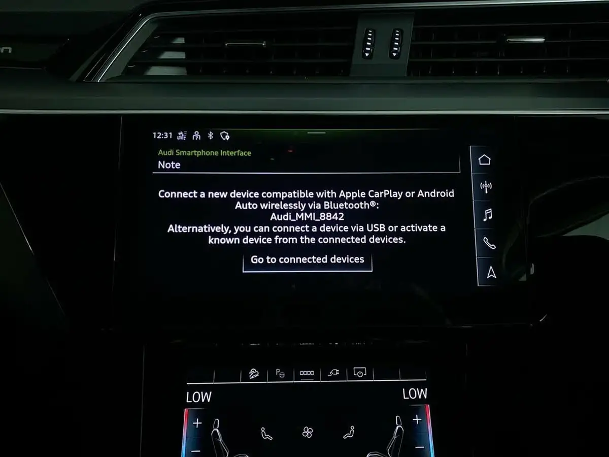 2022-audi-e-tron-55e-technik-station-wagon-big-32