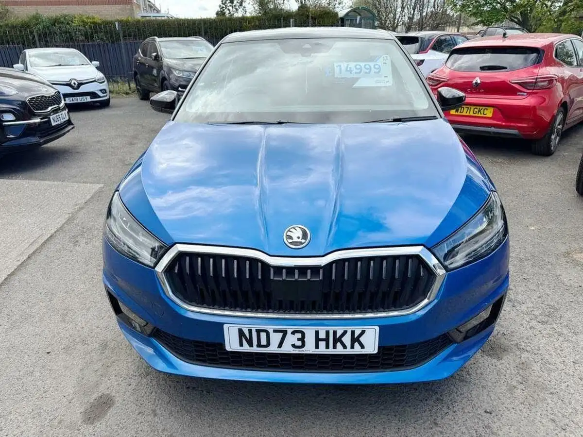 2023-skoda-fabia-10-mpi-colour-edition-big-1
