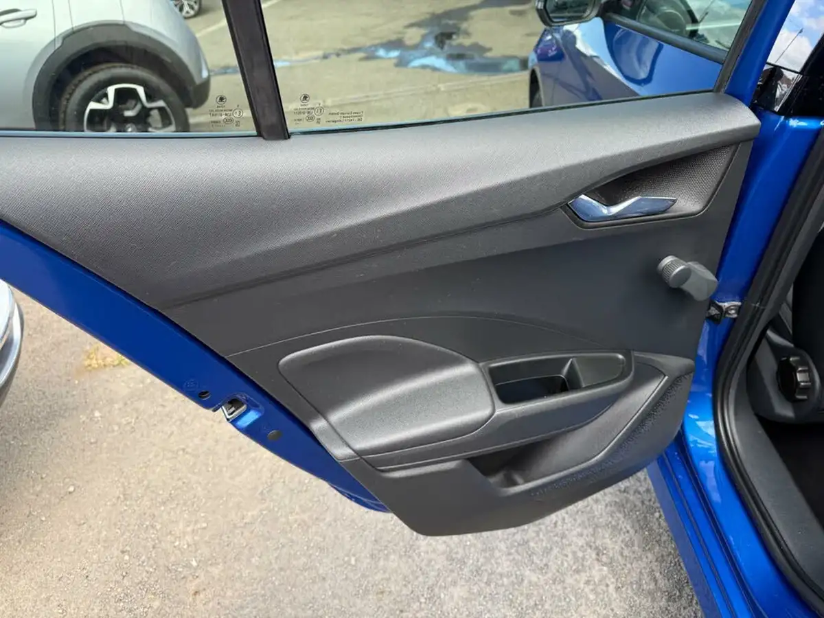 2023-skoda-fabia-10-mpi-colour-edition-big-25
