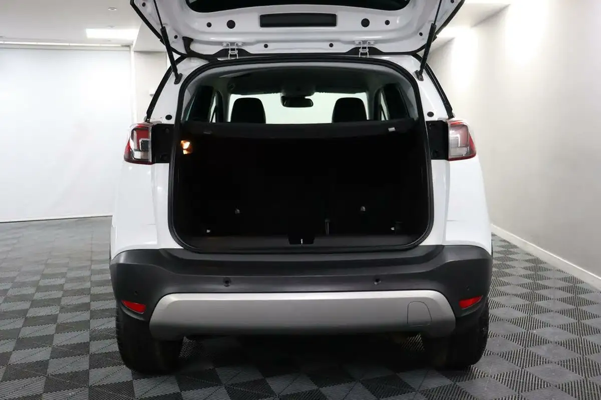 2020-vauxhall-crossland-x-12-elite-130ps-turbo-auto-big-13