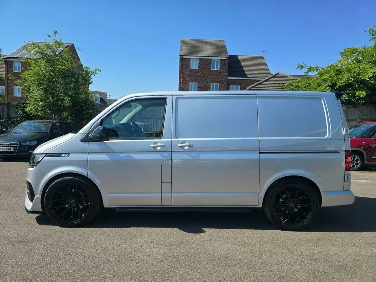 2021-volkswagen-transporter-20tdi-t30-highline-bmt-swb-150pseu6dt-e-panel-van-big-2