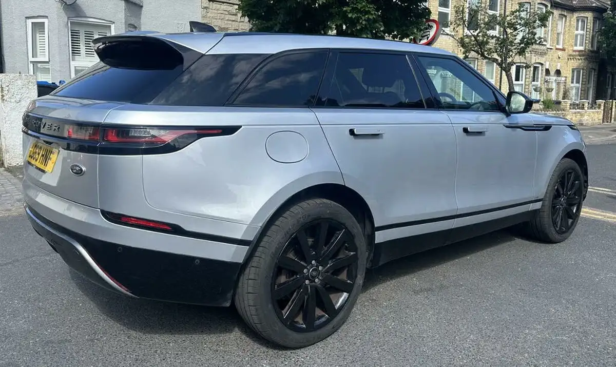 2019-land-rover-range-rover-velar-20-d240-r-dynamic-se-big-1