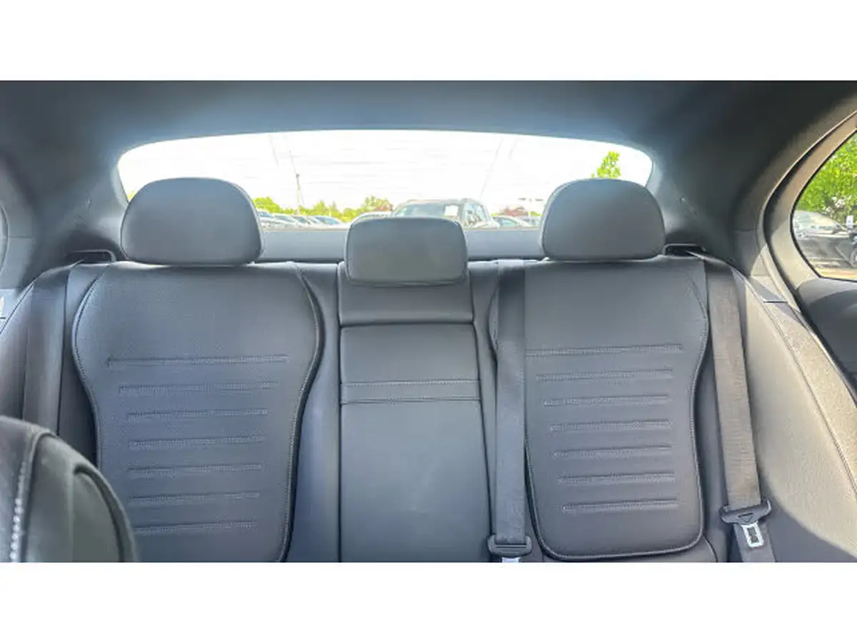 2023-mercedes-benz-c-class-20-c300-amg-line-premium-259ps-saloon-4d-1999cc-big-14