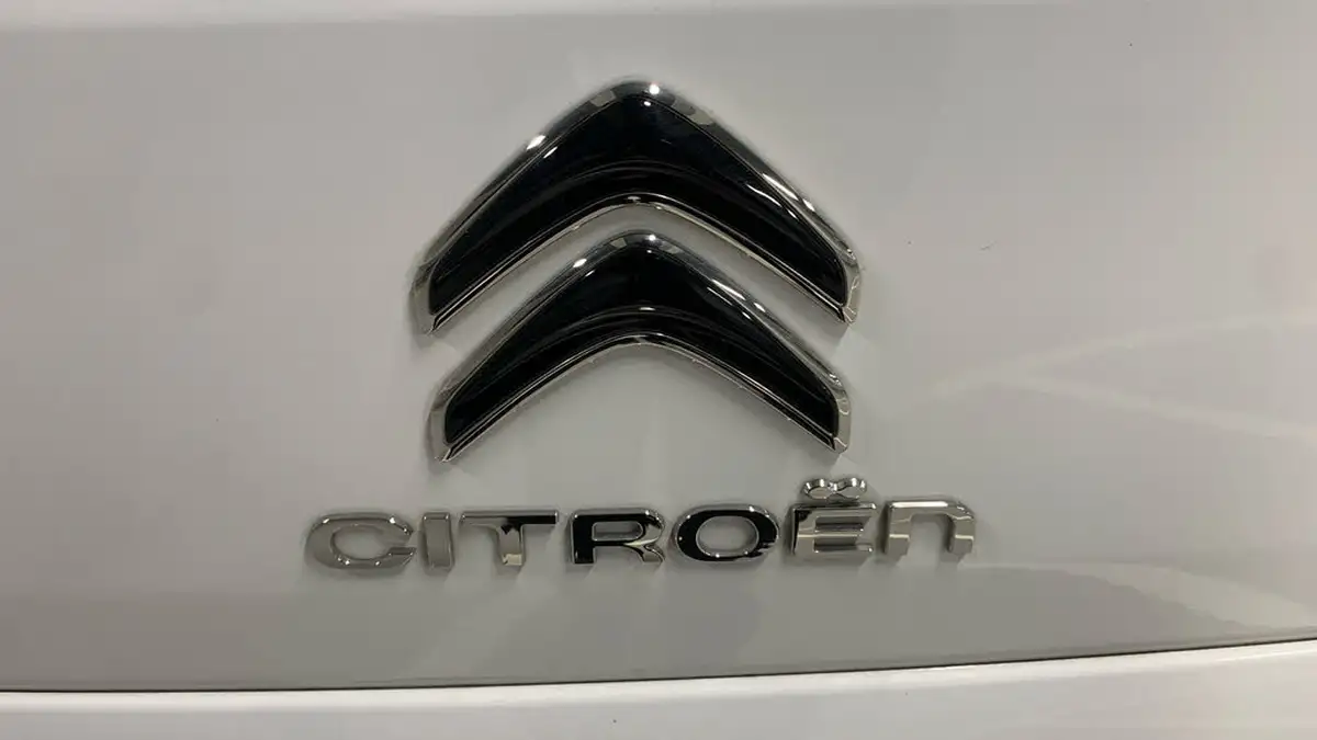 2023-citroen-berlingo-e-flair-xtr-m-size-big-25