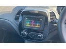 2019-renault-captur-09-tce-iconic-small-11