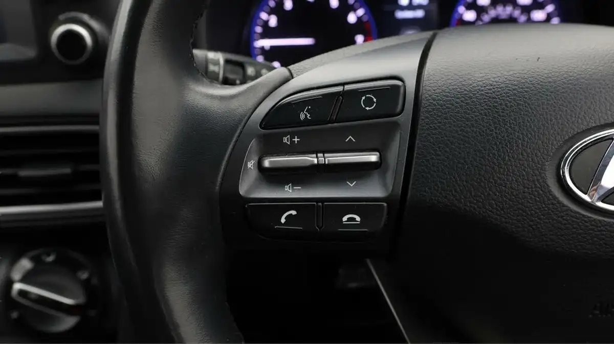 2018-hyundai-kona-10-t-gdi-se-big-20