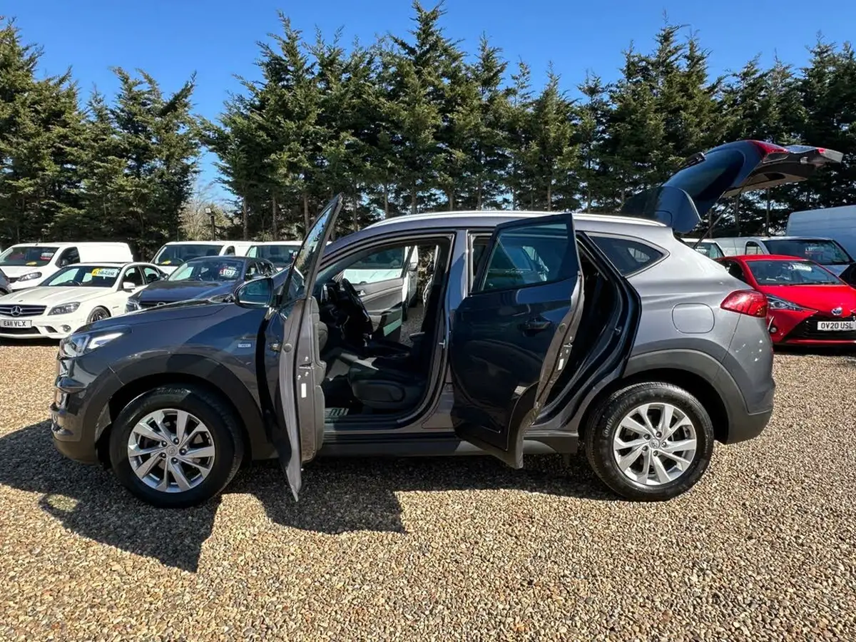 2020-hyundai-tucson-16crdi-se-nav-115ps-48-volt-hybrid-big-24