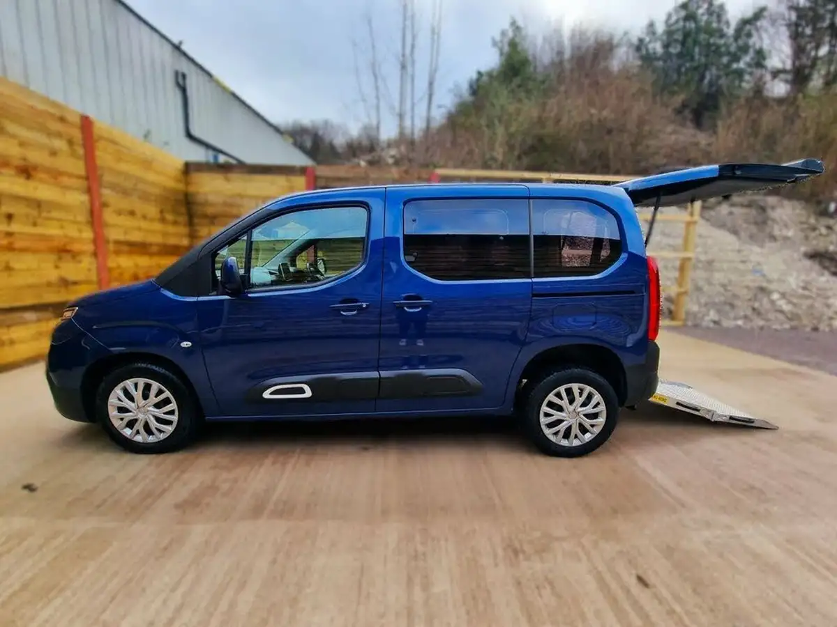 2019-citroen-berlingo-15bluehdi-feel-m-size-130ps-eat8-big-14