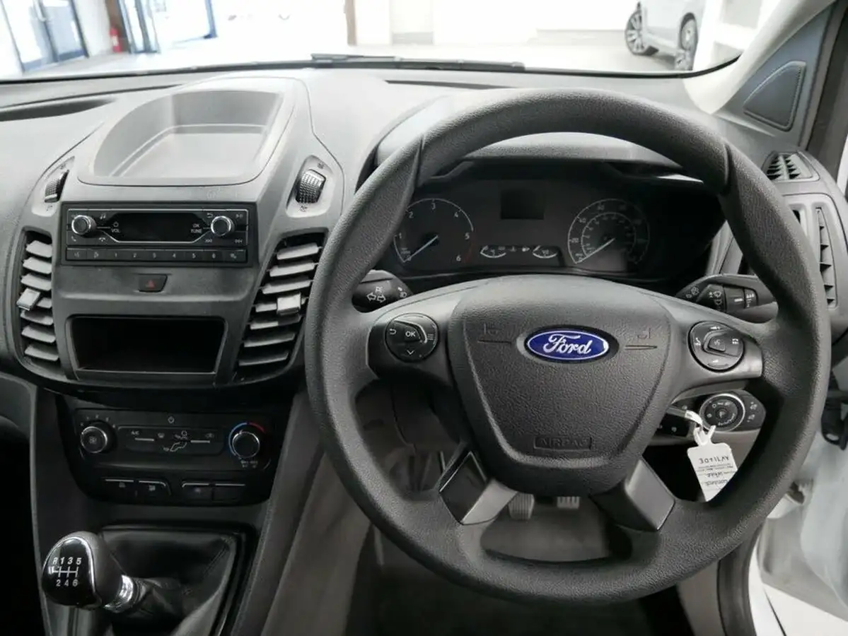 2022-ford-transit-connect-big-13