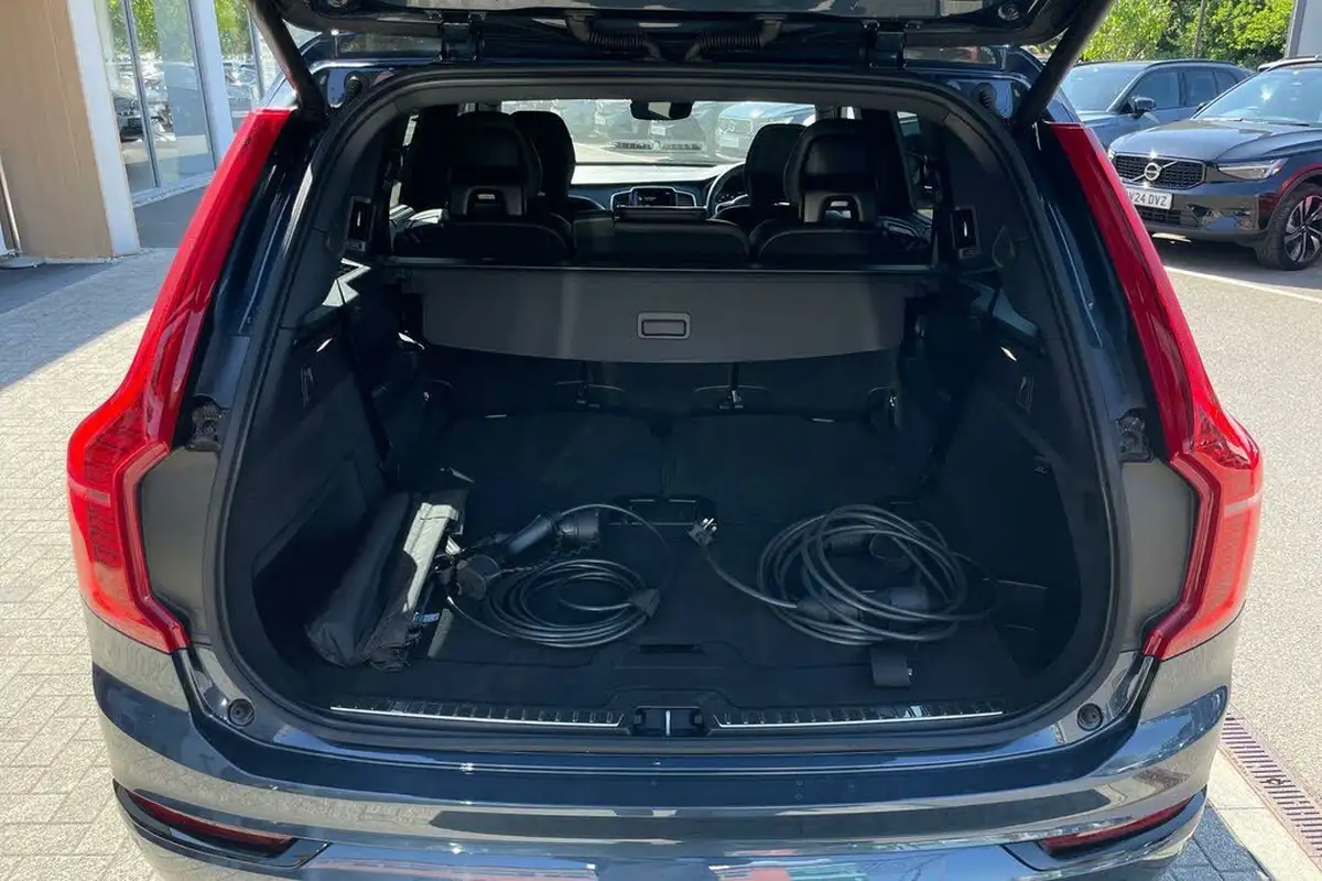 2022-volvo-xc90-20-t8-r-design-455bhp-big-20