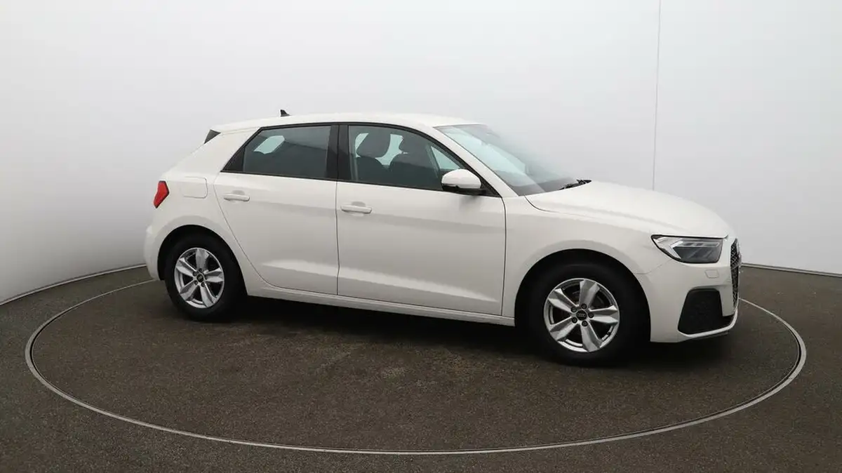 2022-audi-a1-10-25-tfsi-technik-big-45