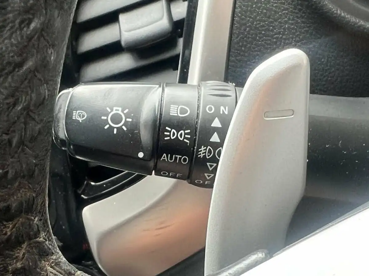 2016-mitsubishi-l200-24di-d-warrior-auto-big-47