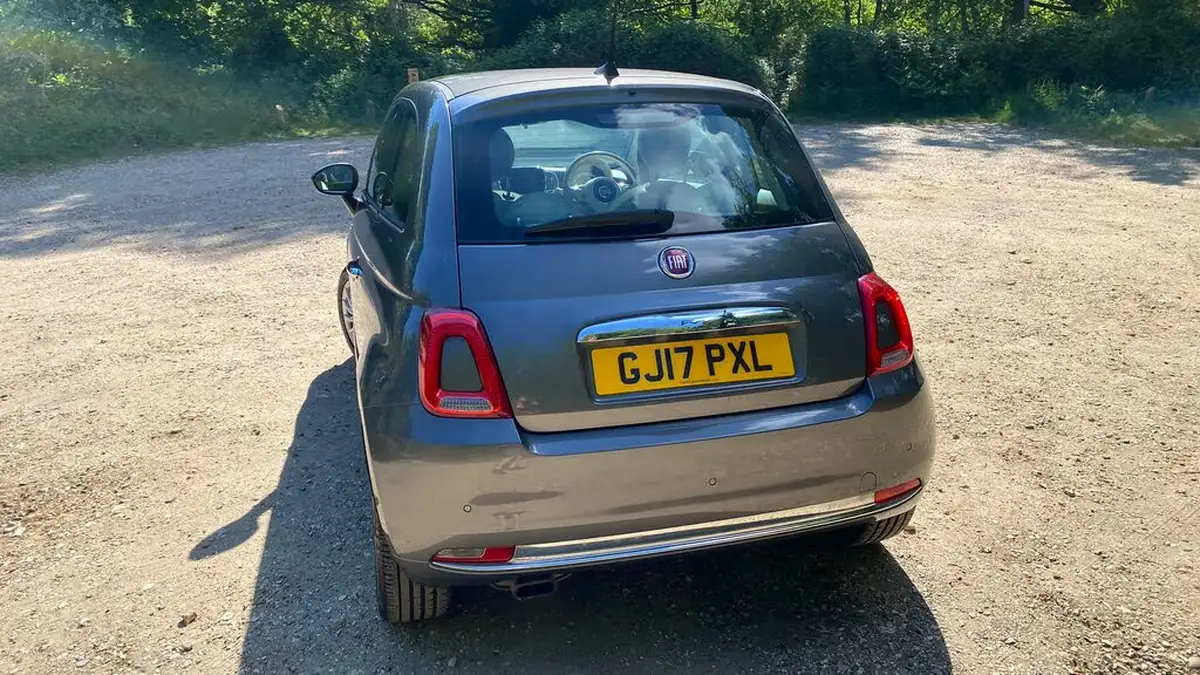 2017-fiat-500-12-lounge-big-10