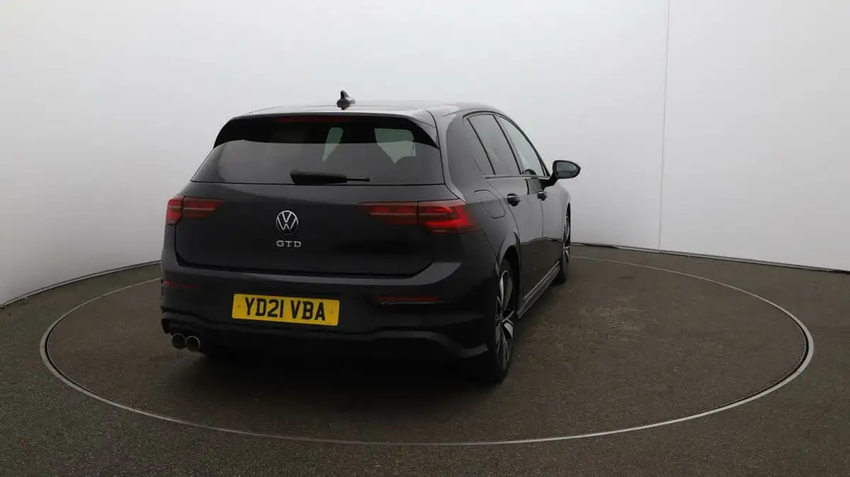 2021-volkswagen-golf-20tdi-gtd-big-49