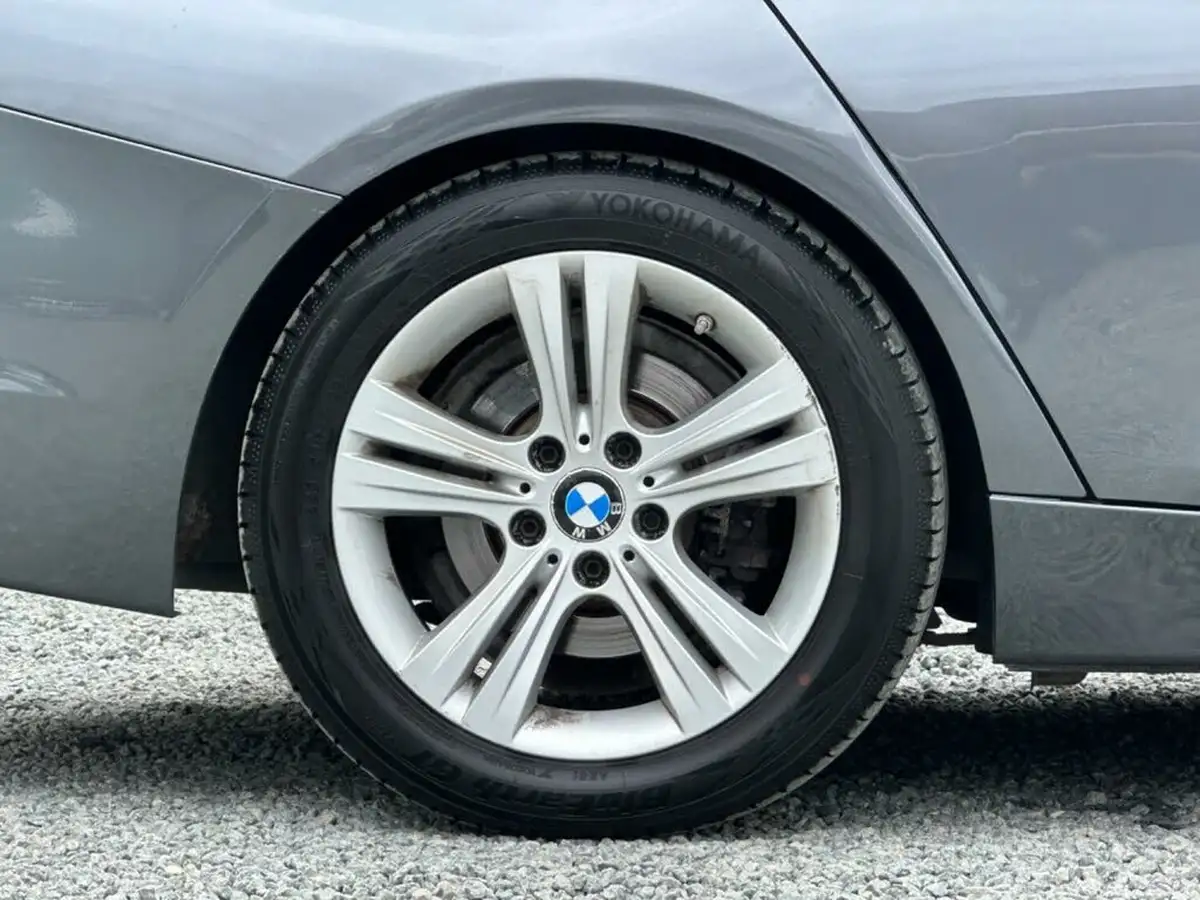 2017-bmw-3-series-15-318i-sport-touring-5d-auto-big-28