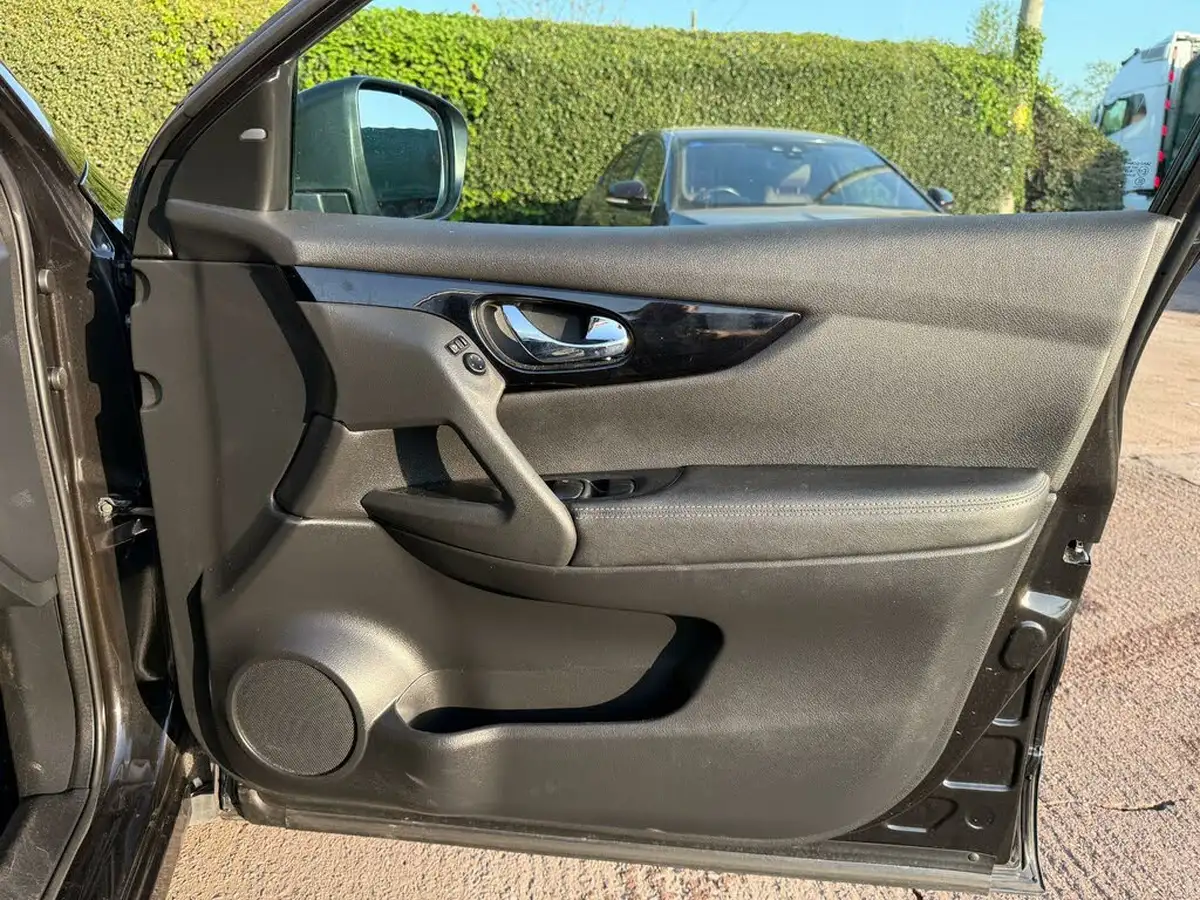 2016-nissan-qashqai-16dci-tekna-4x4-big-74