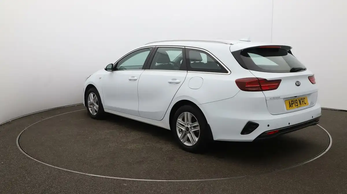 2019-kia-ceed-16crdi-2-eco-sportswagon-big-60