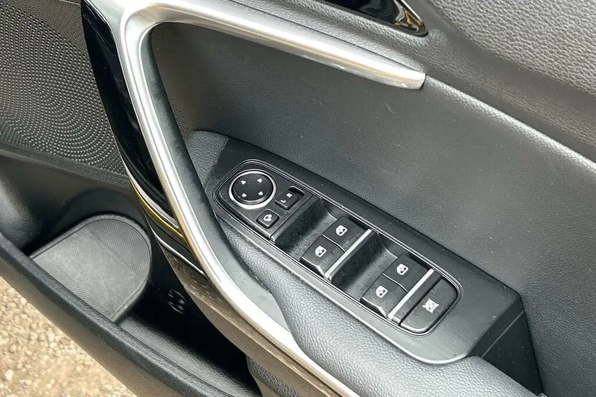 2021-kia-xceed-15-t-gdi-4-big-17