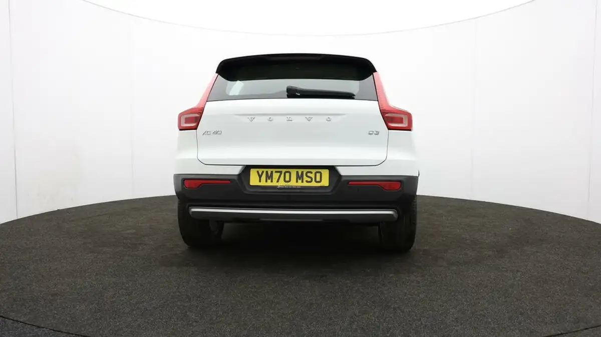 2020-volvo-xc40-20td-d3-momentum-geartronic-big-53
