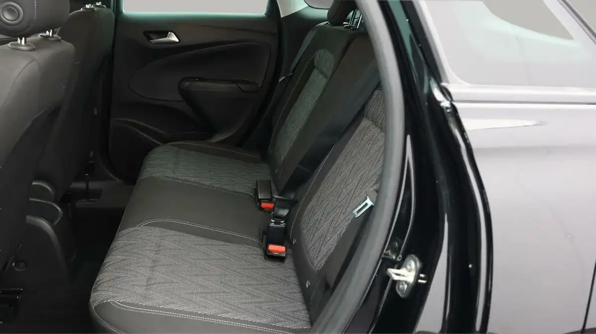 2020-vauxhall-crossland-x-12i-sri-nav-big-15