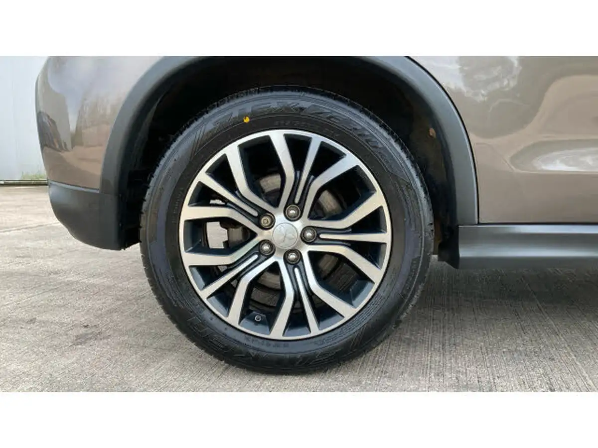 2015-mitsubishi-asx-22di-d-zc-h-big-6