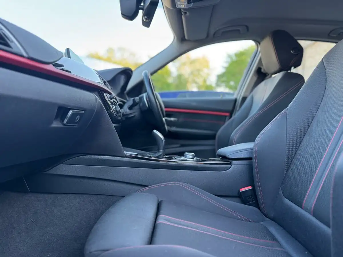 2016-bmw-3-series-20-320i-sport-saloon-4d-auto-big-52