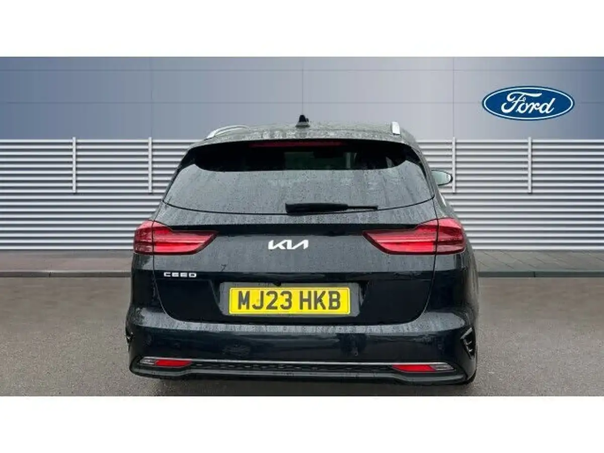 2022-kia-ceed-15-t-gdi-3-sportswagon-big-5