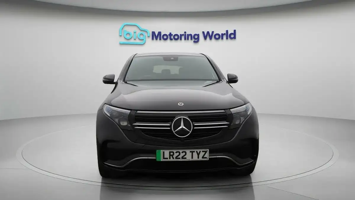 2022-mercedes-benz-eqc-e-eqc-400-amg-line-premium-big-2