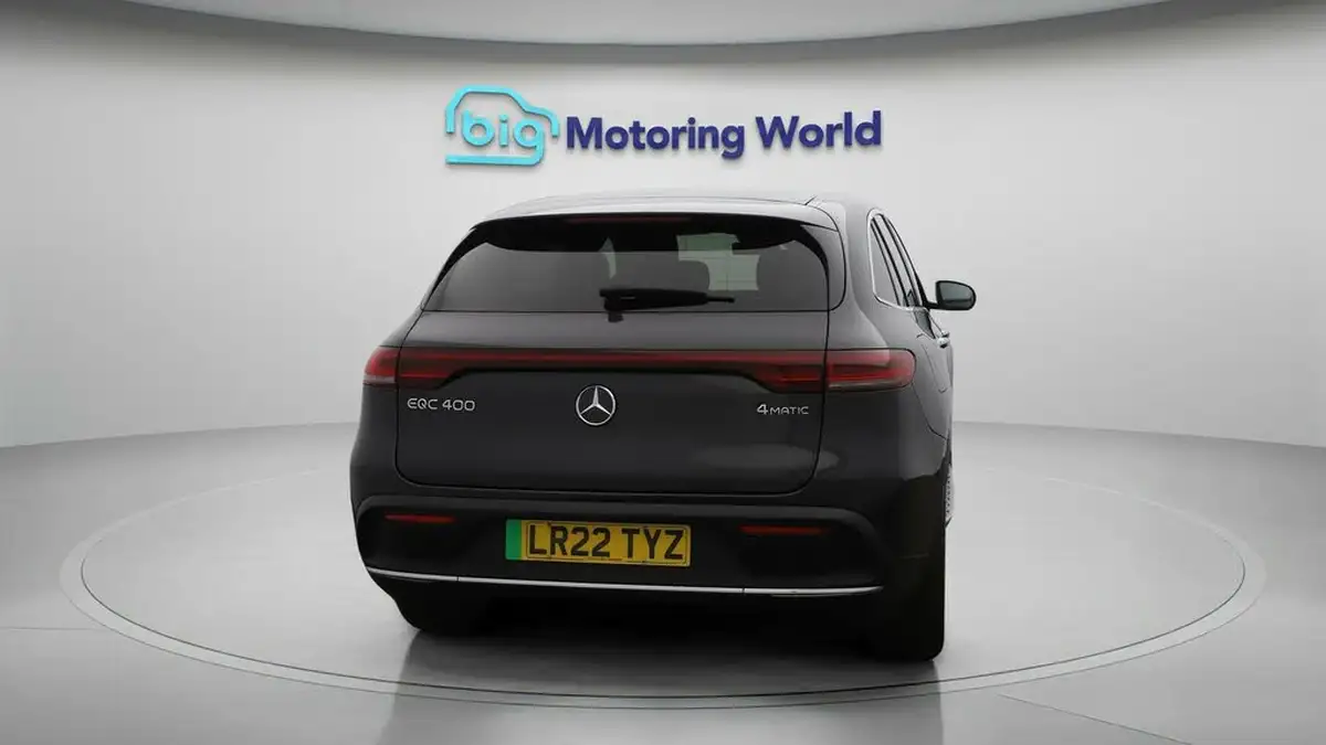 2022-mercedes-benz-eqc-e-eqc-400-amg-line-premium-big-6