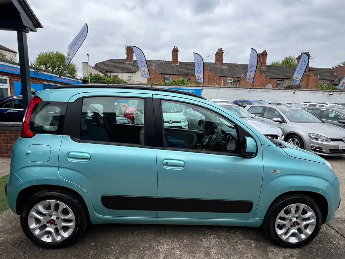 2015-fiat-panda-09-lounge-big-37