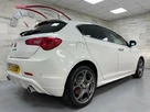 2011-alfa-romeo-giulietta-14-veloce-multiair-170bhp-small-3
