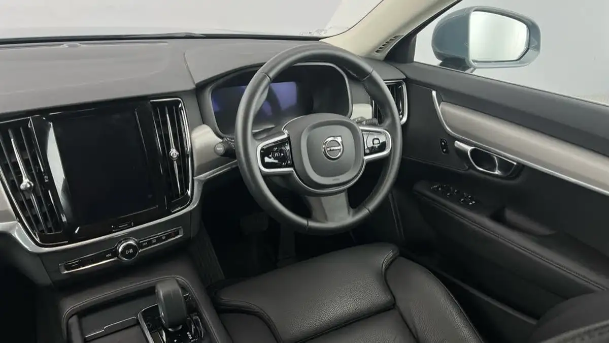 2022-volvo-v90-20-b4-core-197bhp-big-7