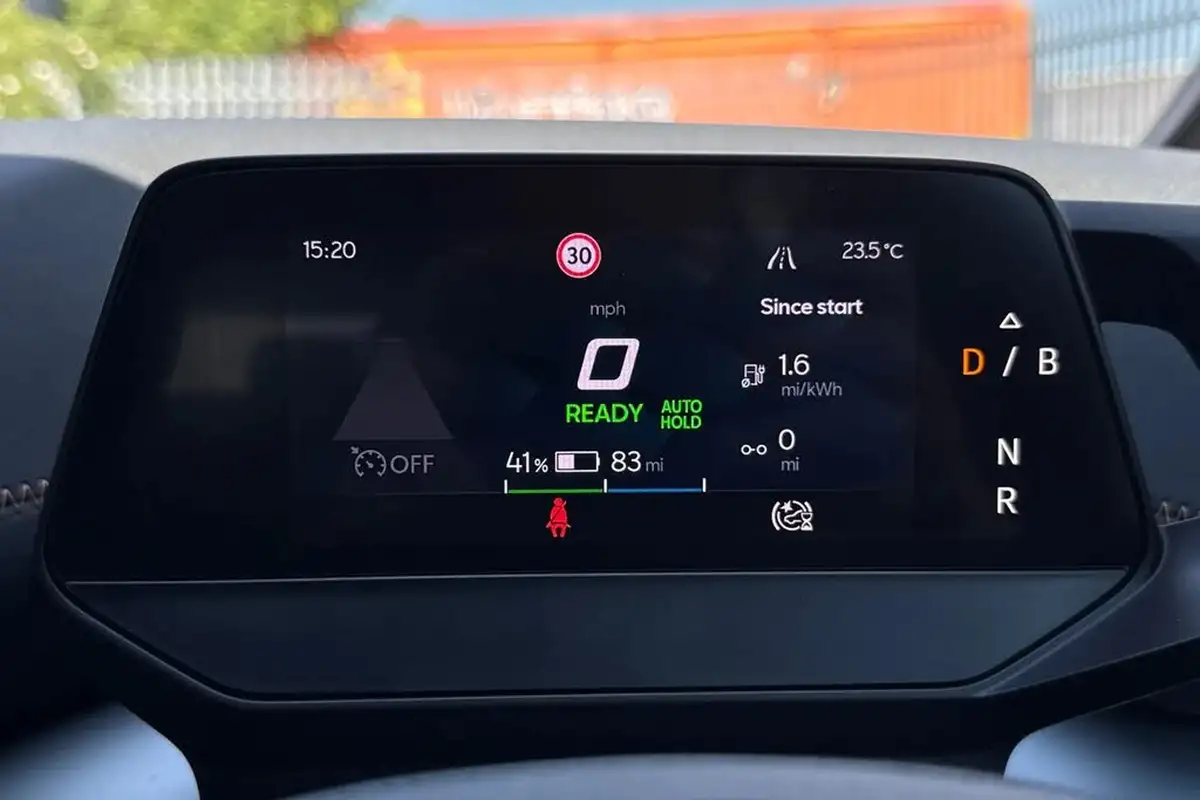 2022-cupra-born-e-v3-204ps-58kwh-big-39