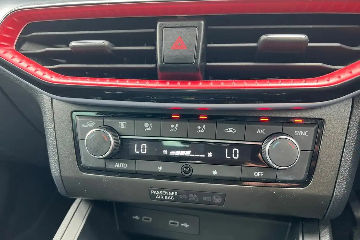2022-seat-ibiza-10-tsi-fr-edition-95ps-big-33