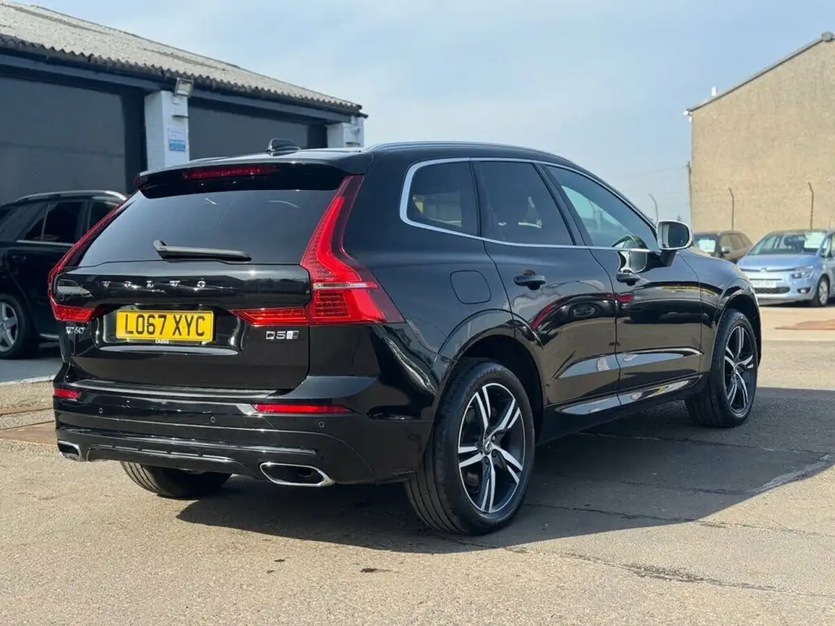 2018-volvo-xc60-20td-d5-r-design-powerpulse-4x4-big-6
