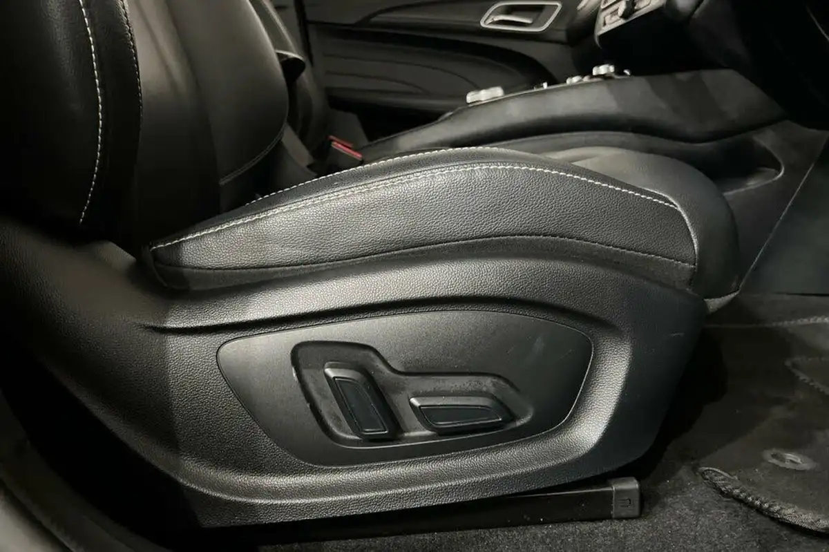 2021-mg-mg5-e-exclusive-ev-long-range-big-22