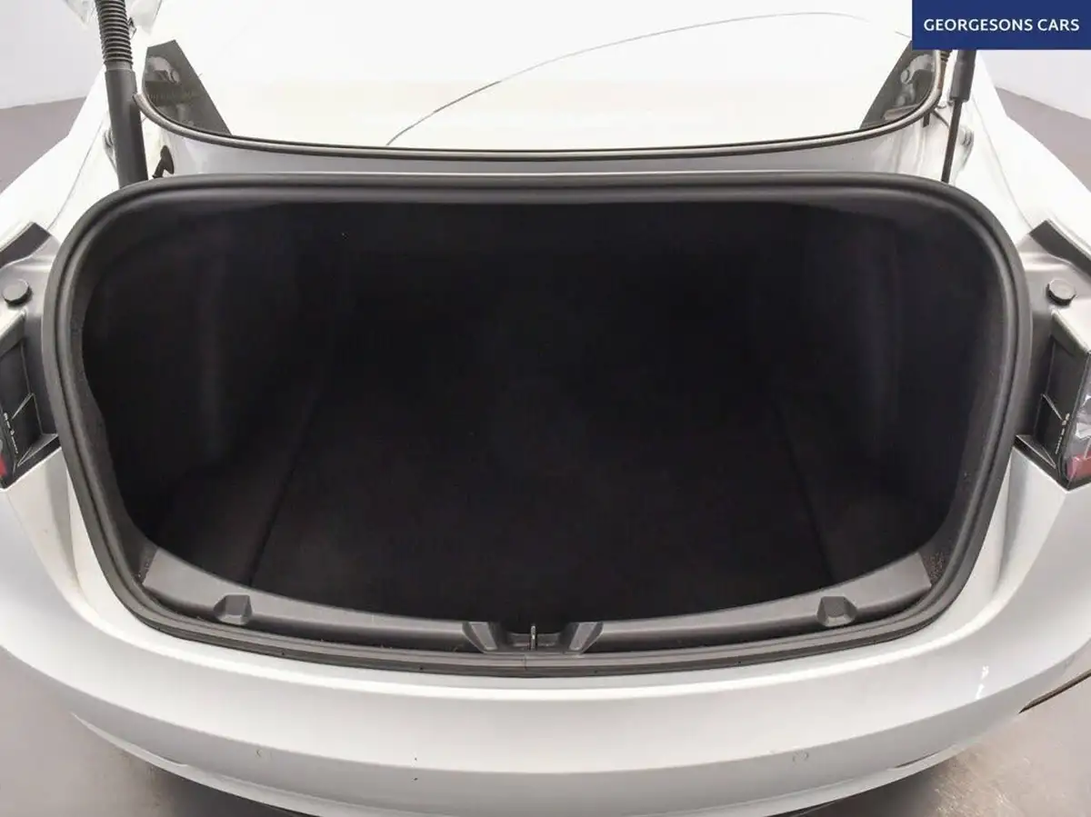 2021-tesla-model-3-e-long-range-4x4-big-8