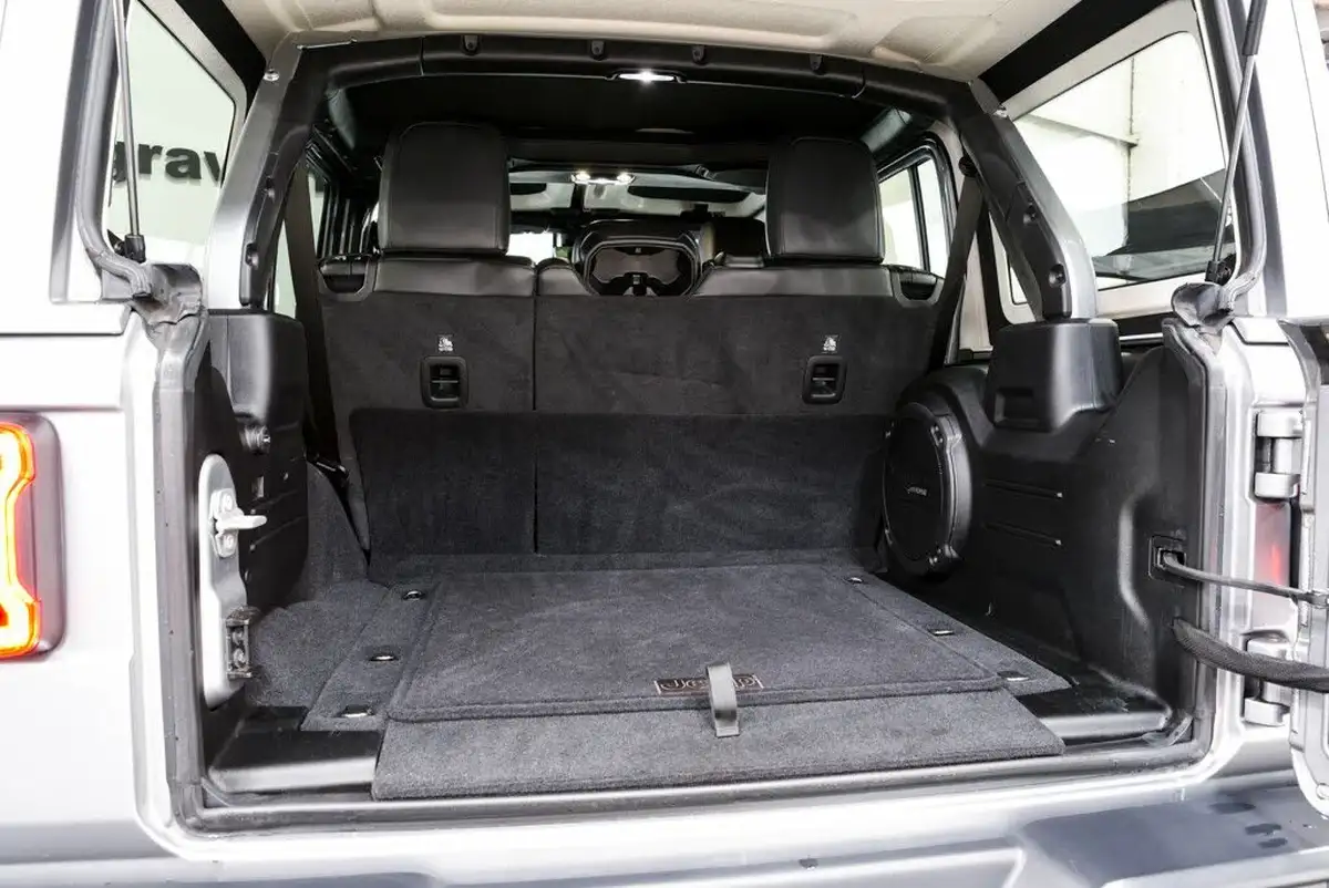 2020-jeep-wrangler-20-gme-night-eagle-big-22