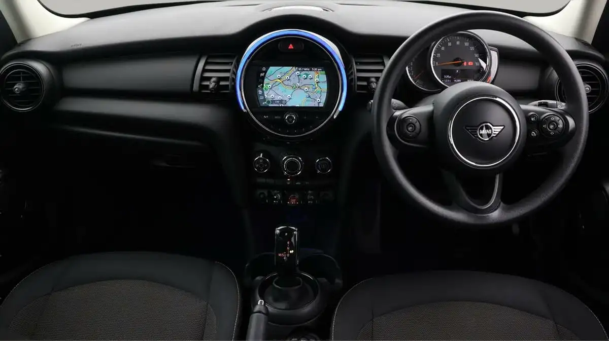 2020-mini-cooper-15-one-classic-5d-auto-big-12