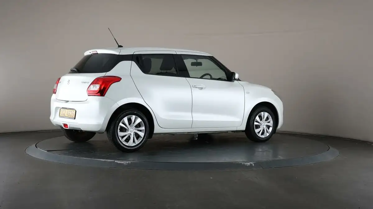 2019-suzuki-swift-12-dualjet-attitude-big-62