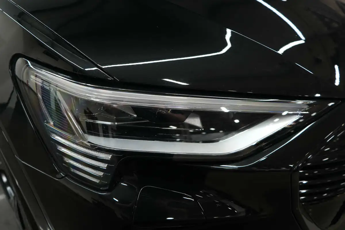 2022-audi-e-tron-50e-vorsprung-station-wagon-big-5