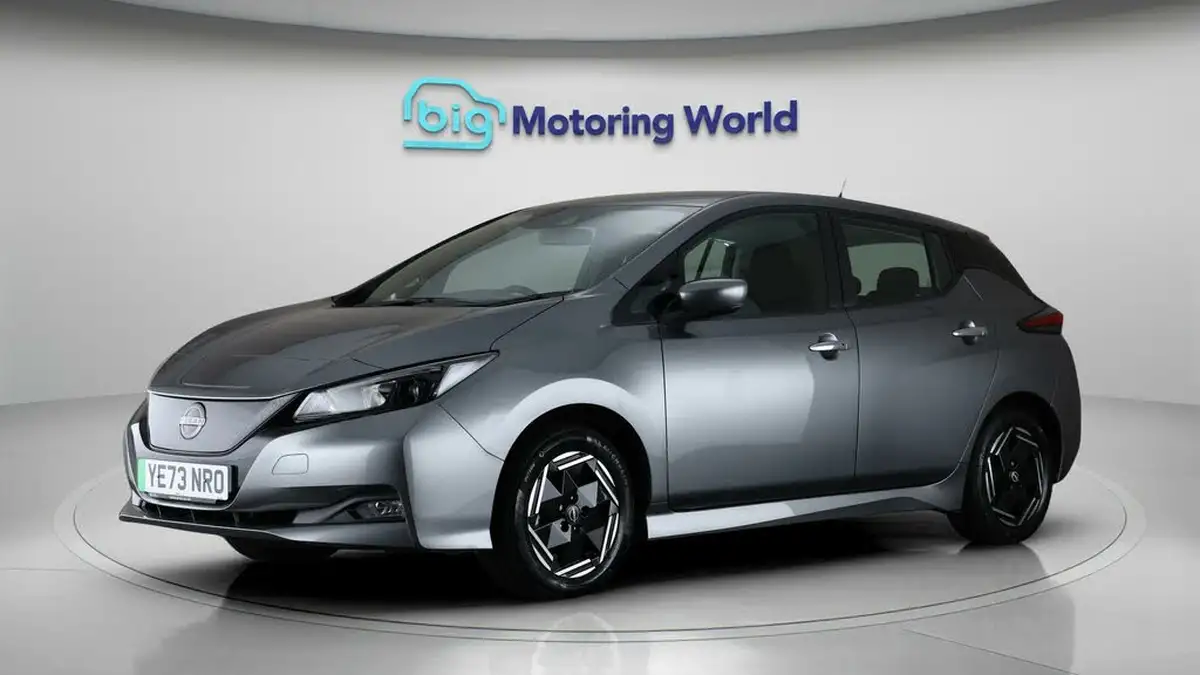2023-nissan-leaf-e-acenta-39kwh-big-3