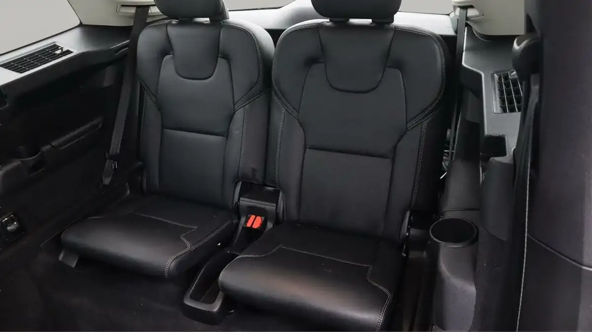 2021-volvo-xc90-20-t8-inscription-390bhp-big-20