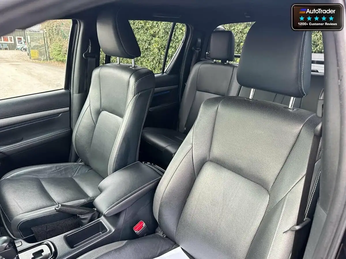 2023-toyota-hi-lux-28d-4d-invincible-x-2754cc-auto-big-16