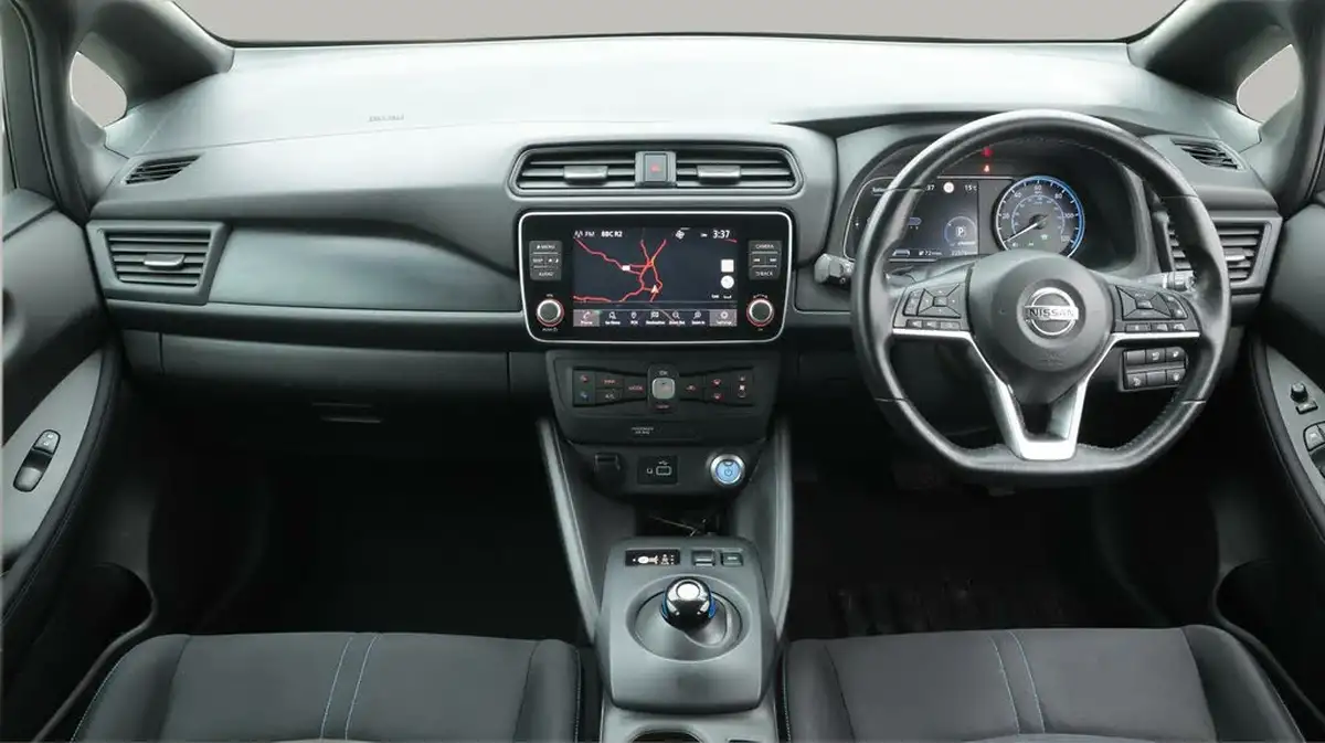 2021-nissan-leaf-e-acenta-big-13