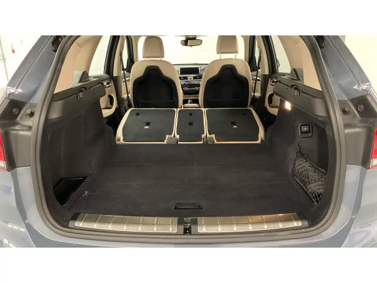 2021-bmw-x1-20-sdrive20i-xline-big-28