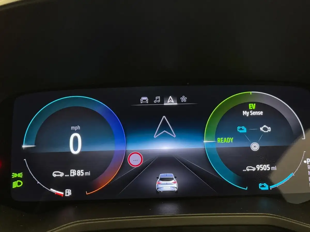 2024-renault-clio-16-esprit-alpine-big-29