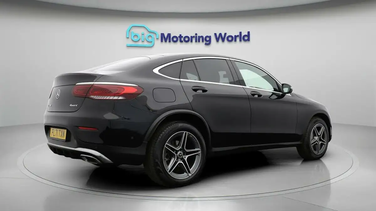 2021-mercedes-benz-glc-class-20-glc300-amg-line-258ps-coupe-4d-big-6