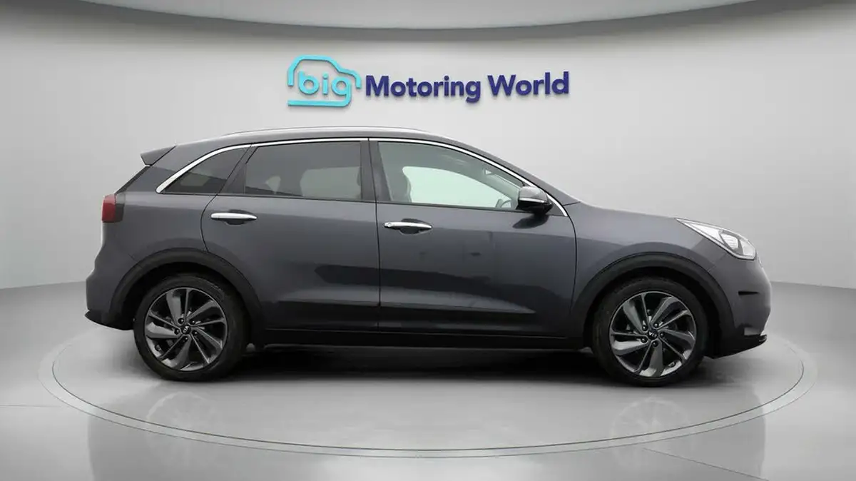 2018-kia-niro-16-gdi-3-156kwh-adap-big-8