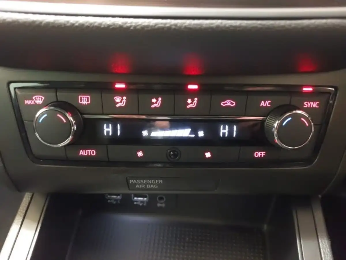2019-seat-ibiza-10-tsi-xcellence-lux-115ps-big-12